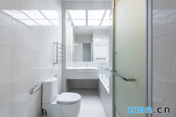 马桶堵了地漏往外冒水是哪的问题