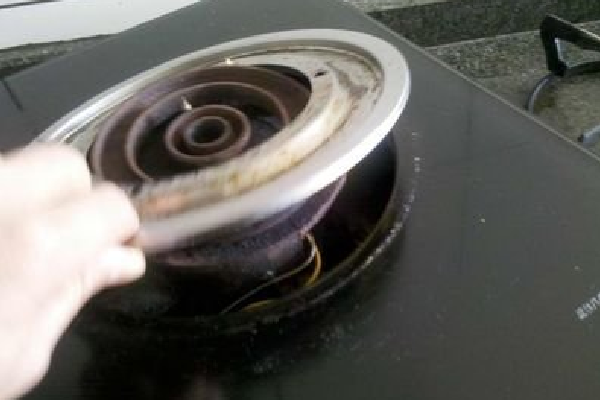 燃气灶打不着火有气怎么办