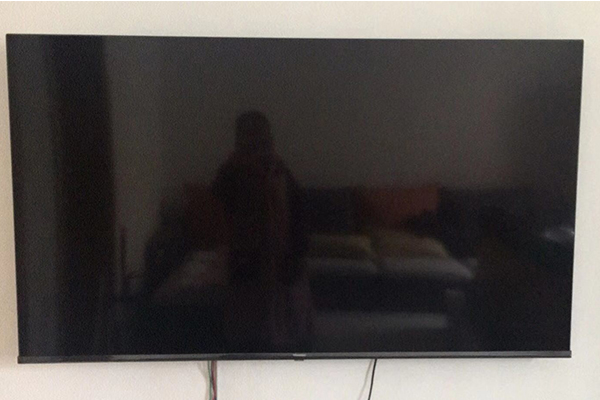 电视看一会就自动关机是什么问题