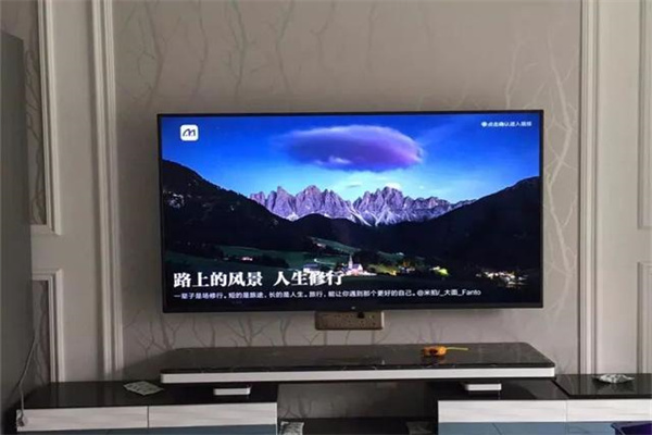 电视显示系统正在启动就关机什么问题